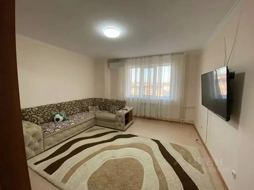3-к кв. Калмыкия, Элиста 10-й мкр, 15к3 (75.0 м) - Фото 0