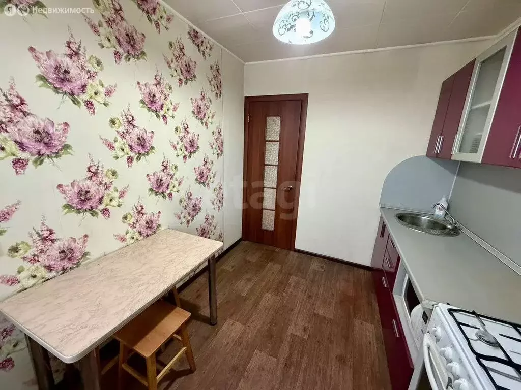 3-комнатная квартира: Миасс, улица 60 лет Октября, 14 (67.8 м) - Фото 1