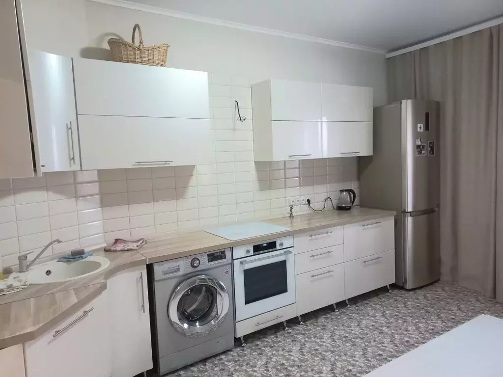 1-к кв. Тюменская область, Тюмень ул. Салтыкова-Щедрина, 58/3 (48.7 м) - Фото 1