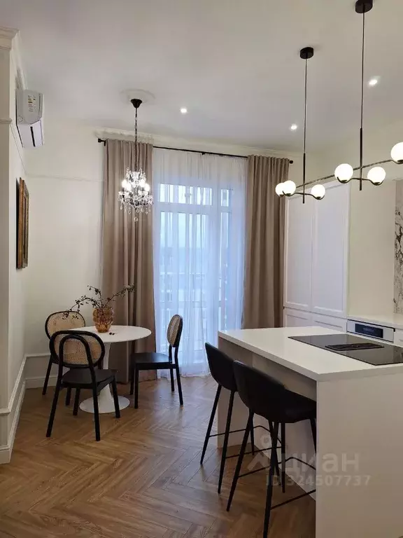 3-к кв. Красноярский край, Красноярск ул. Петра Подзолкова, 6 (89.7 м) - Фото 1