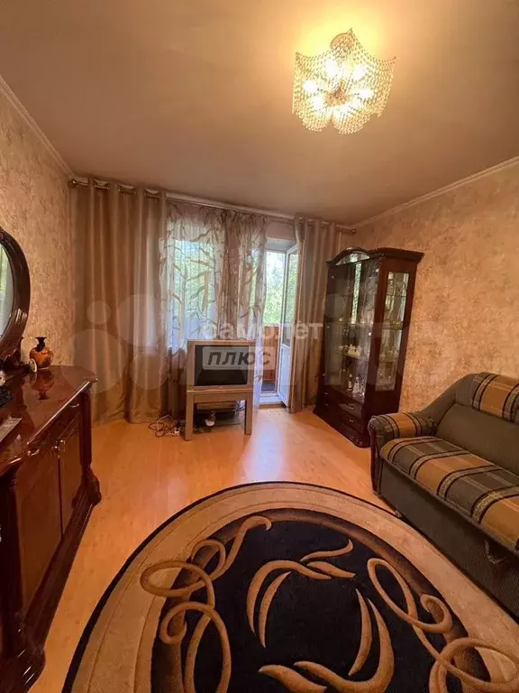 3-к. квартира, 63 м, 2/9 эт. - Фото 0