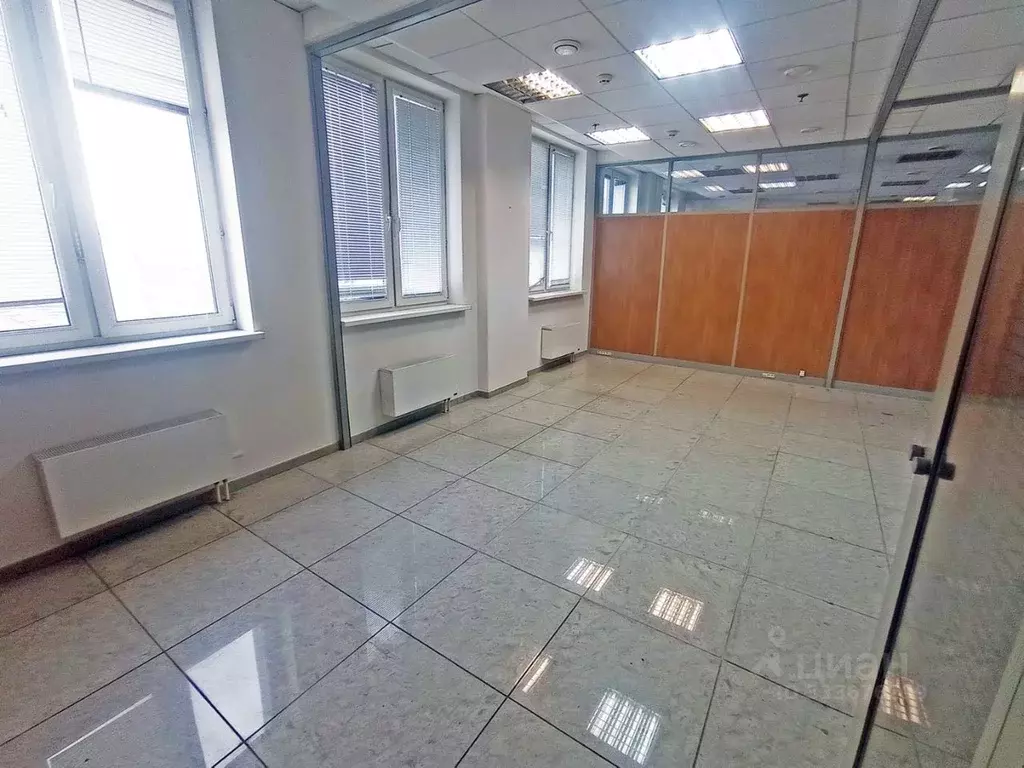 Офис в Москва проезд Завода Серп и Молот, 6к1 (246 м) - Фото 1