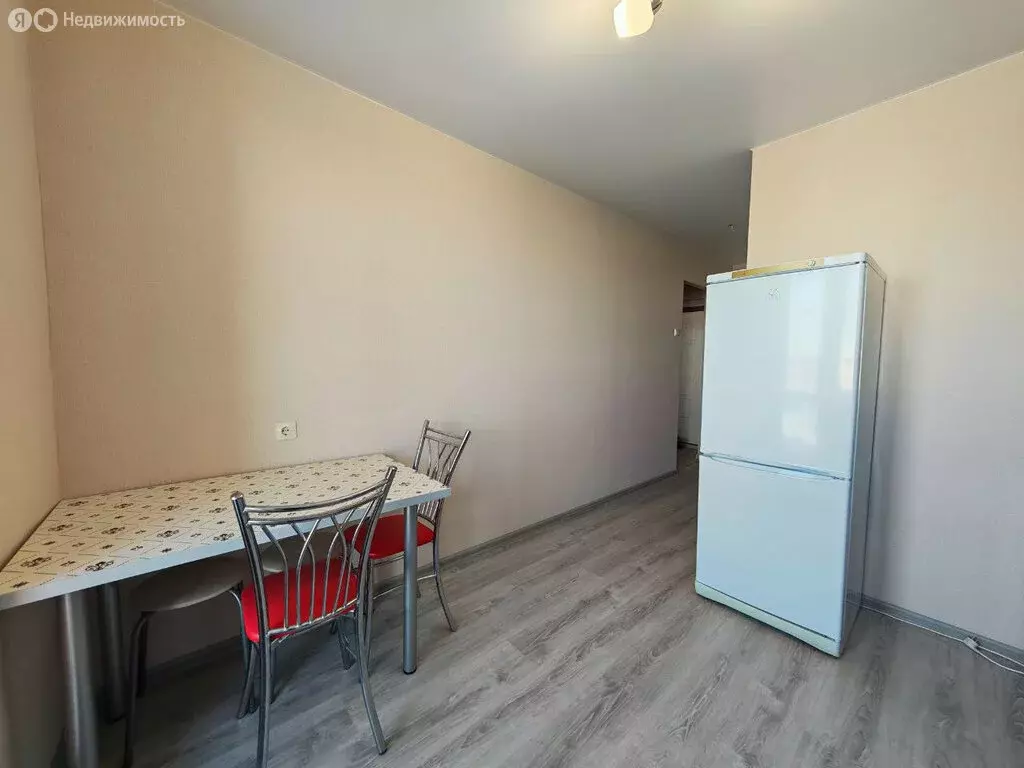 1-комнатная квартира: Курган, жилой район Заозёрный, 1-й микрорайон, ... - Фото 2