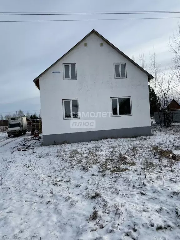 Дом в Башкортостан, Иглинский сельсовет, д. Петрово-Федоровка ул. ... - Фото 2