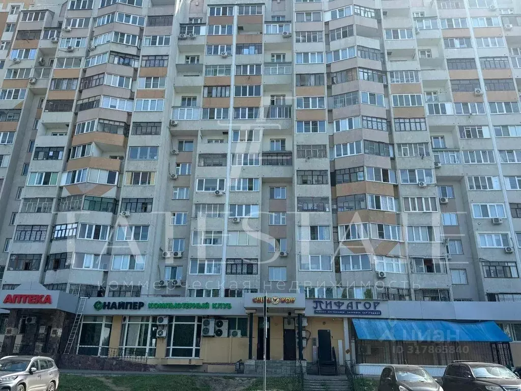 Торговая площадь в Татарстан, Казань просп. Победы, 78 (200 м) - Фото 1