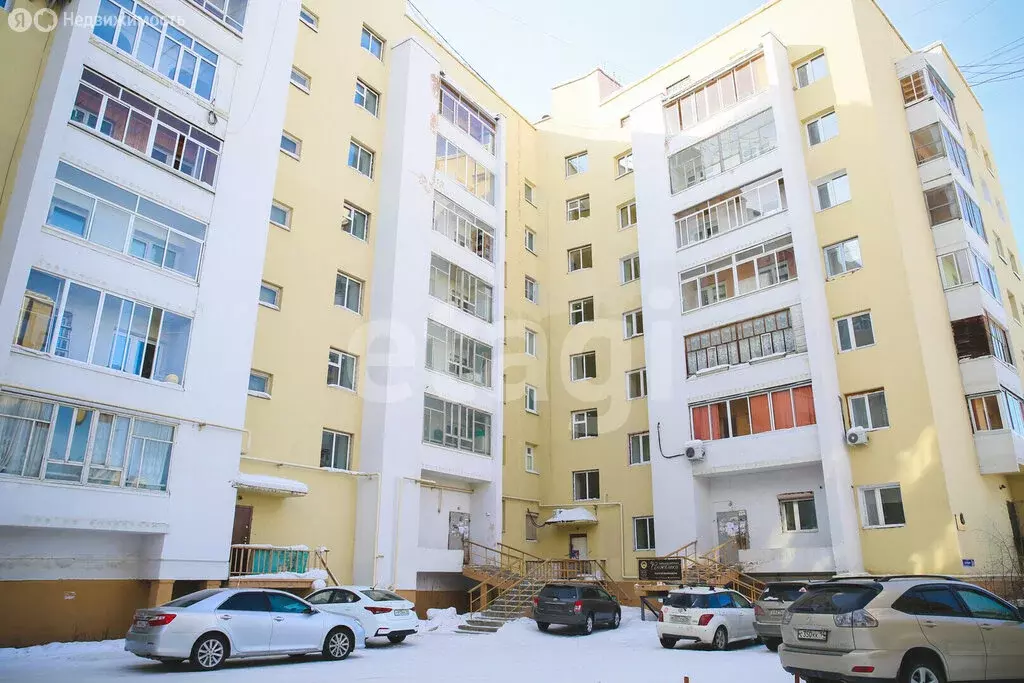 3-комнатная квартира: Якутск, проспект Ленина, 29 (90 м) - Фото 1