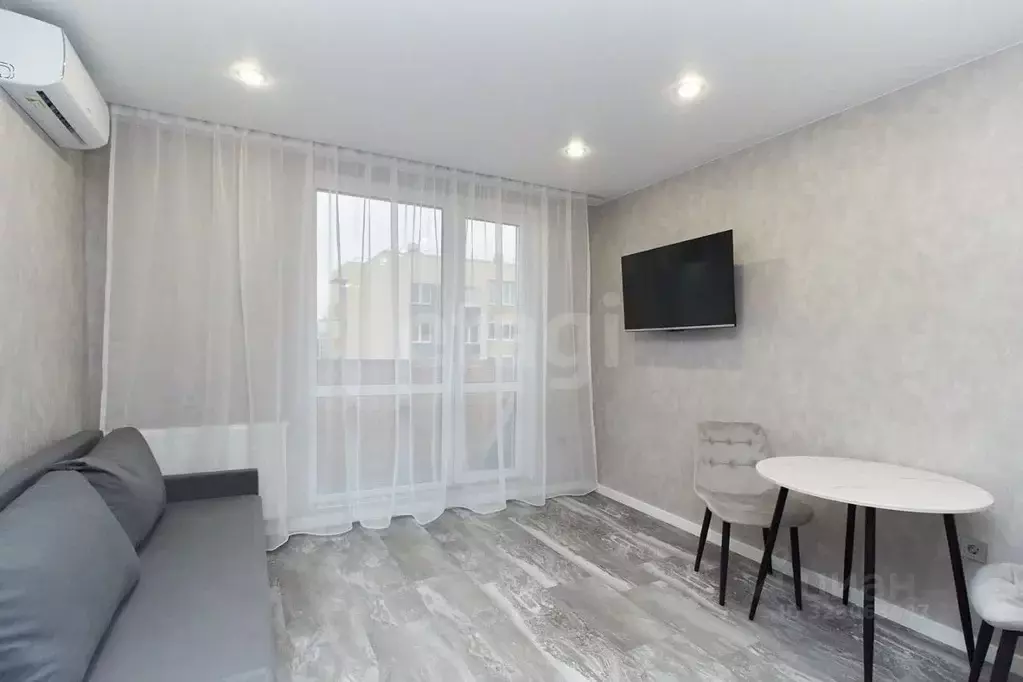 Студия Тюменская область, Тюмень ул. Вице-адмирала Воронцова, 7 (25.0 ... - Фото 1