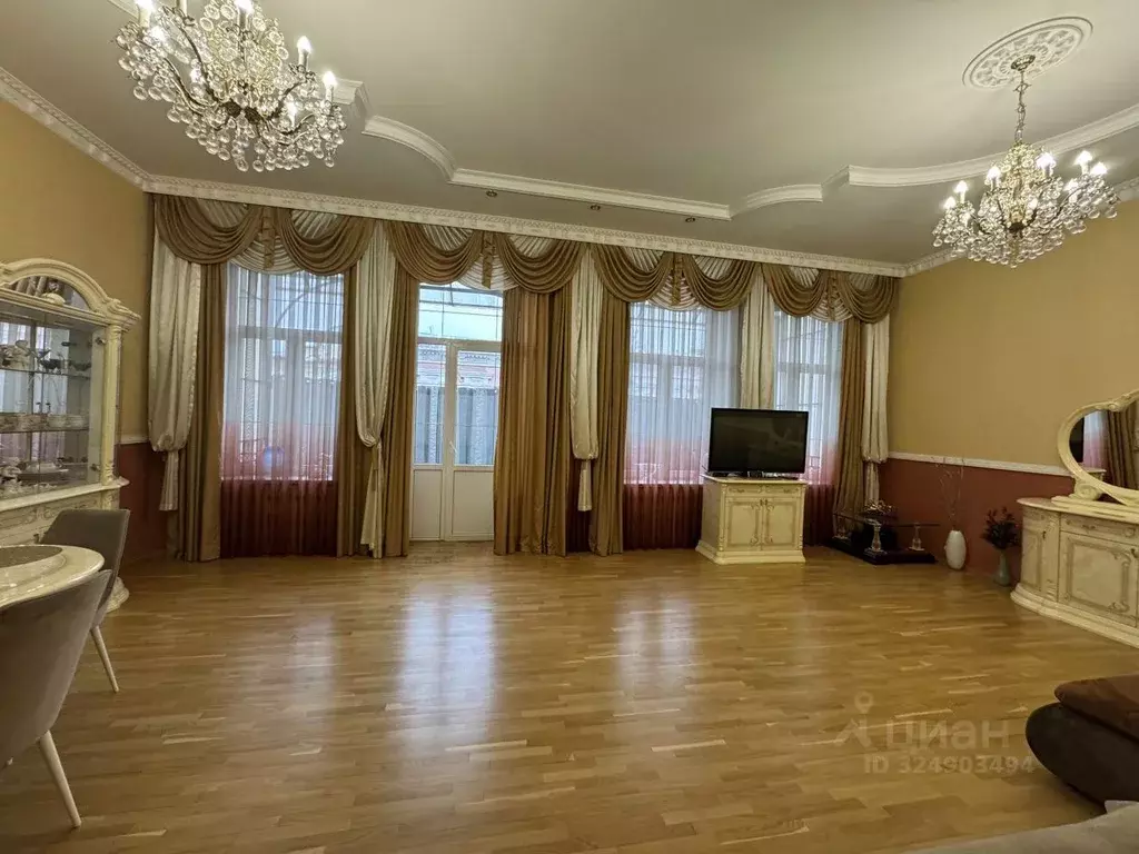 4-к кв. Северная Осетия, Владикавказ просп. Мира, 38 (192.0 м) - Фото 1