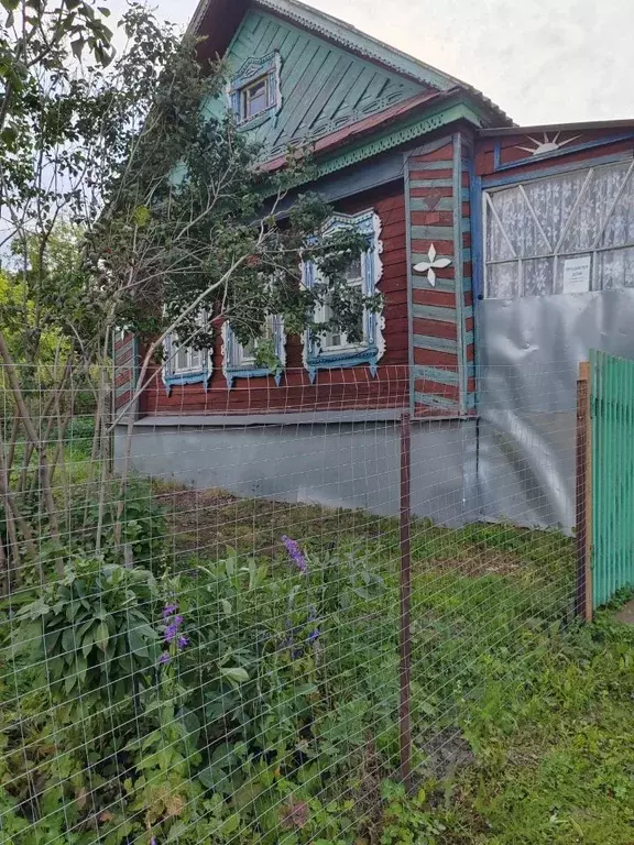 Дом в Чувашия, Козловский муниципальный округ, д. Курочкино  (30 м) - Фото 1