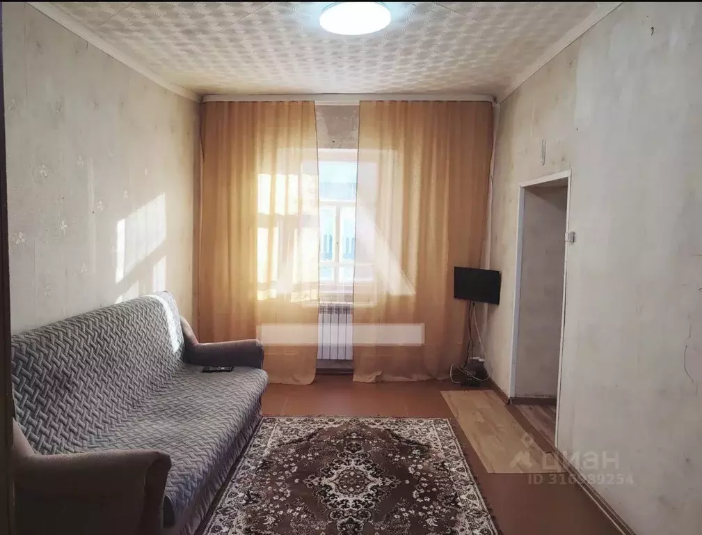 Дом в Челябинская область, Челябинск Двинская ул., 32 (42 м) - Фото 1