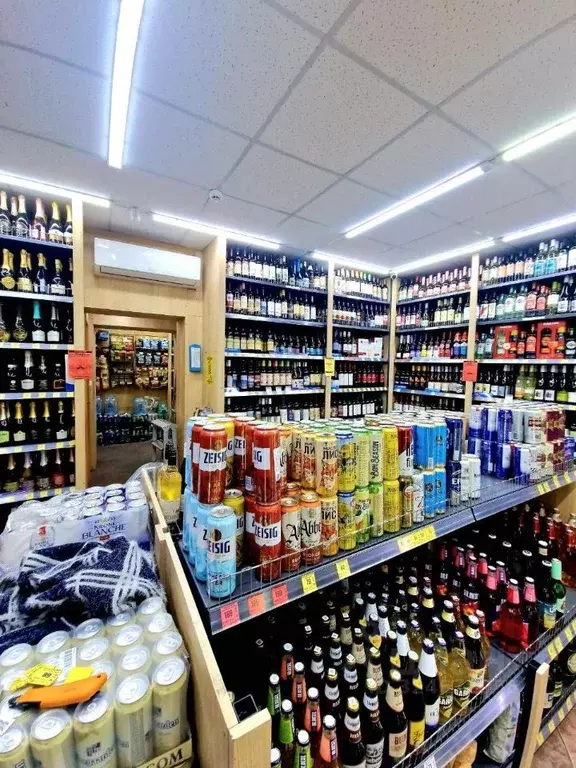 Торговая площадь в Санкт-Петербург просп. Кузнецова, 12к1 (130 м) - Фото 1