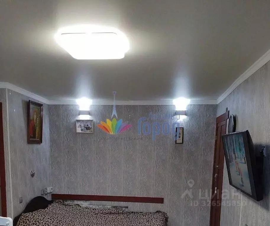 2-к кв. Кемеровская область, Новокузнецк ул. Веры Соломиной, 28 (43.8 ... - Фото 2