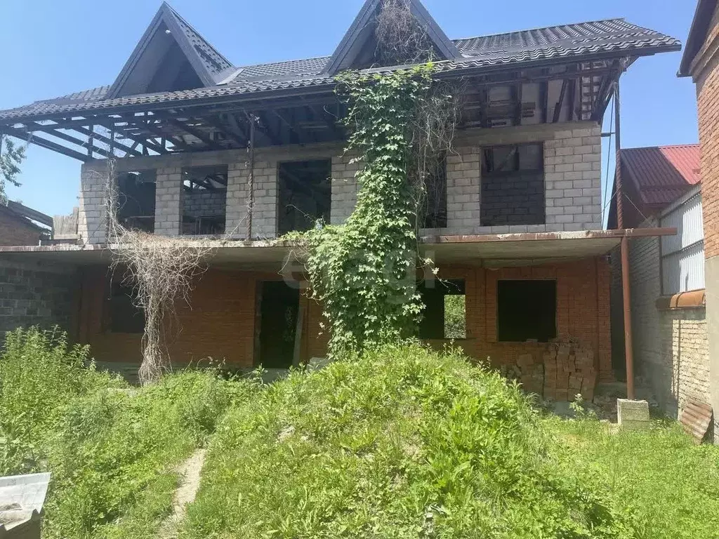 Дом в Северная Осетия, Заводской пгт ул. Полтавская, 27 (150 м) - Фото 1