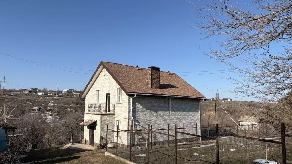 Дом в Волгоградская область, Волгоград Ангарская ул., 139/159 (170 м) - Фото 1