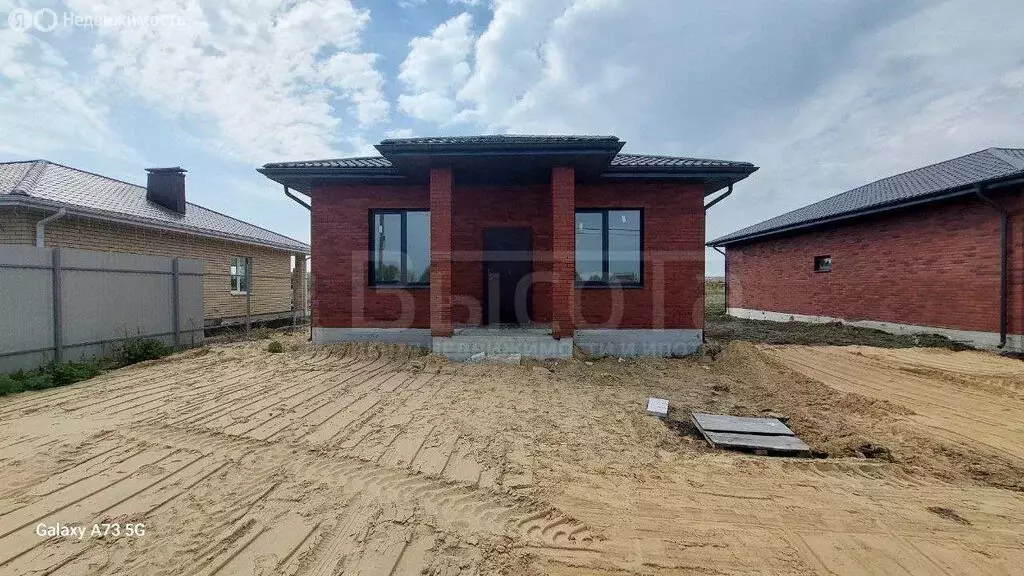 Дом в село Новая Усмань, Набережная улица, 137 (85 м) - Фото 1