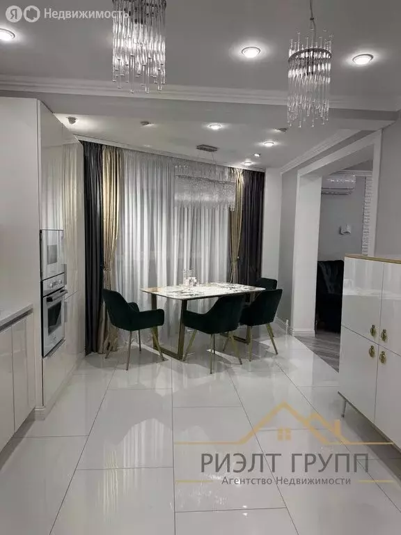 3-комнатная квартира: Казань, проспект Победы, 139Ак1 (100 м) - Фото 1