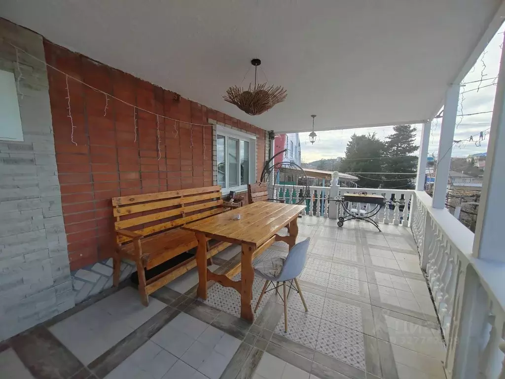 3-к кв. Краснодарский край, Туапсе Ереванская ул., 2 (60.0 м) - Фото 2