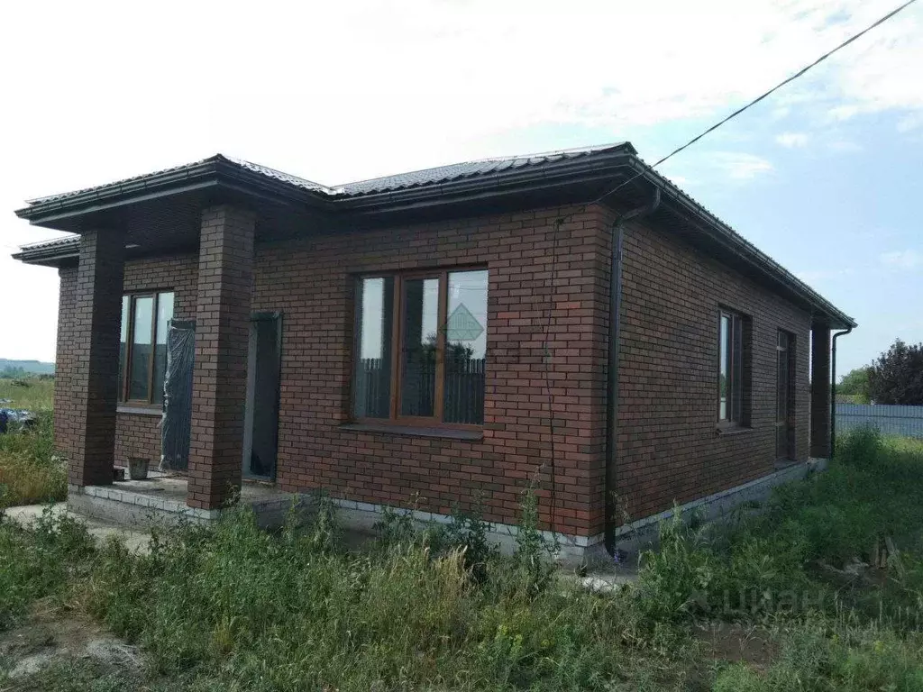 Дом в Воронежская область, Семилукский район, с. Девица ул. Гагарина, ... - Фото 1