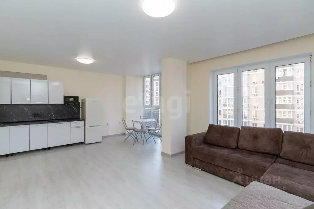 3-к кв. Краснодарский край, Краснодар ул. Конгрессная, 19/1к2 (83.6 м) - Фото 1