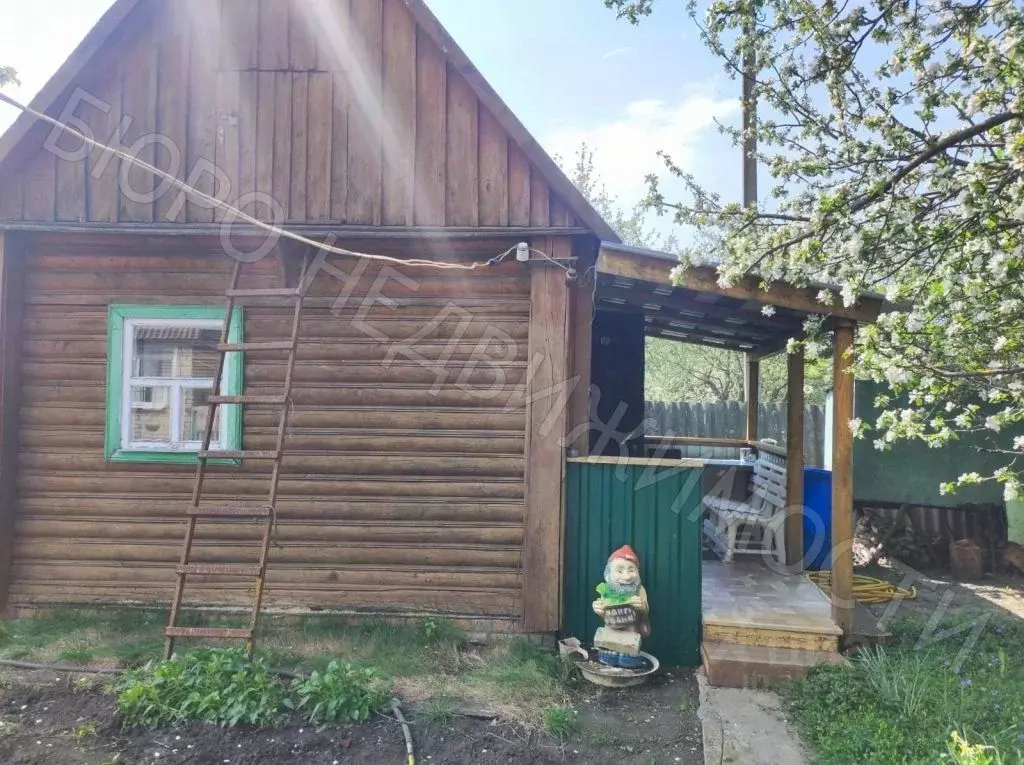 Дом в Саратовская область, Энгельсский район, Красноярское ... - Фото 0
