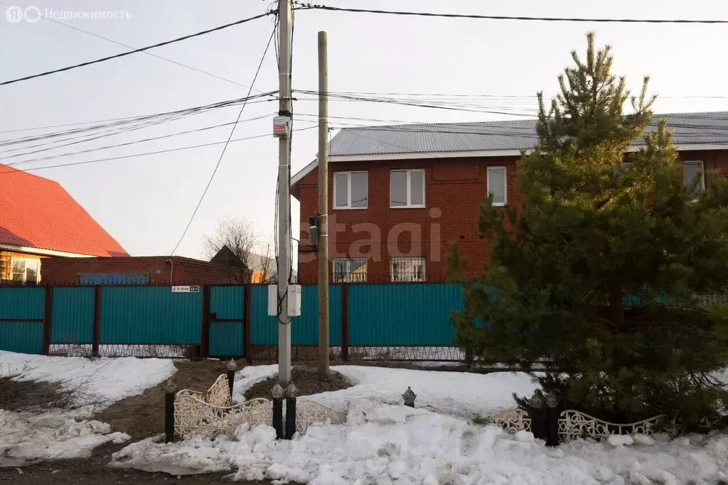 Дом в посёлок городского типа Нижняя Мактама, улица Амира (150 м) - Фото 1