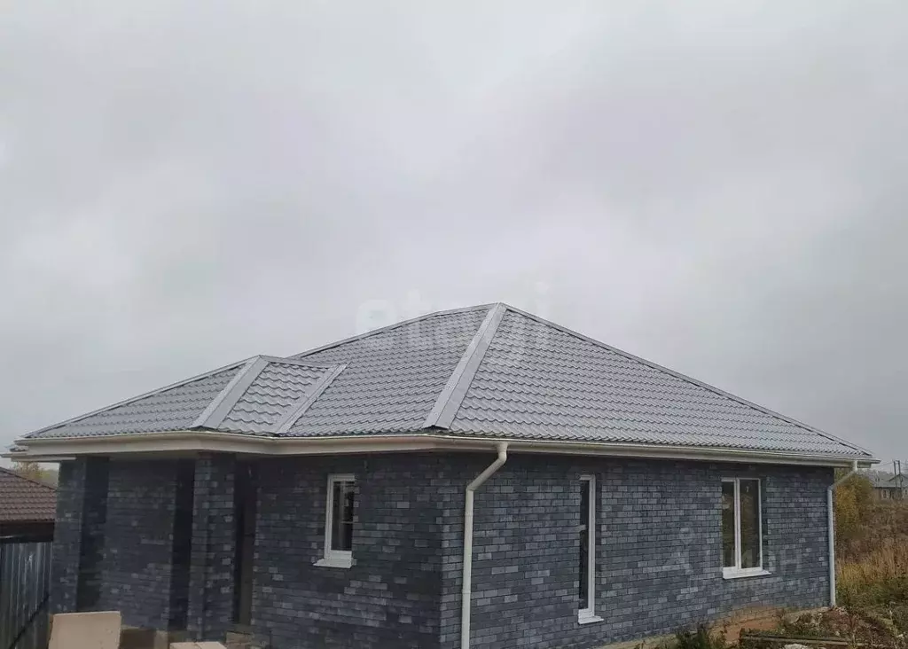 Дом в Смоленская область, Смоленский муниципальный округ, д. Быльники  ... - Фото 1