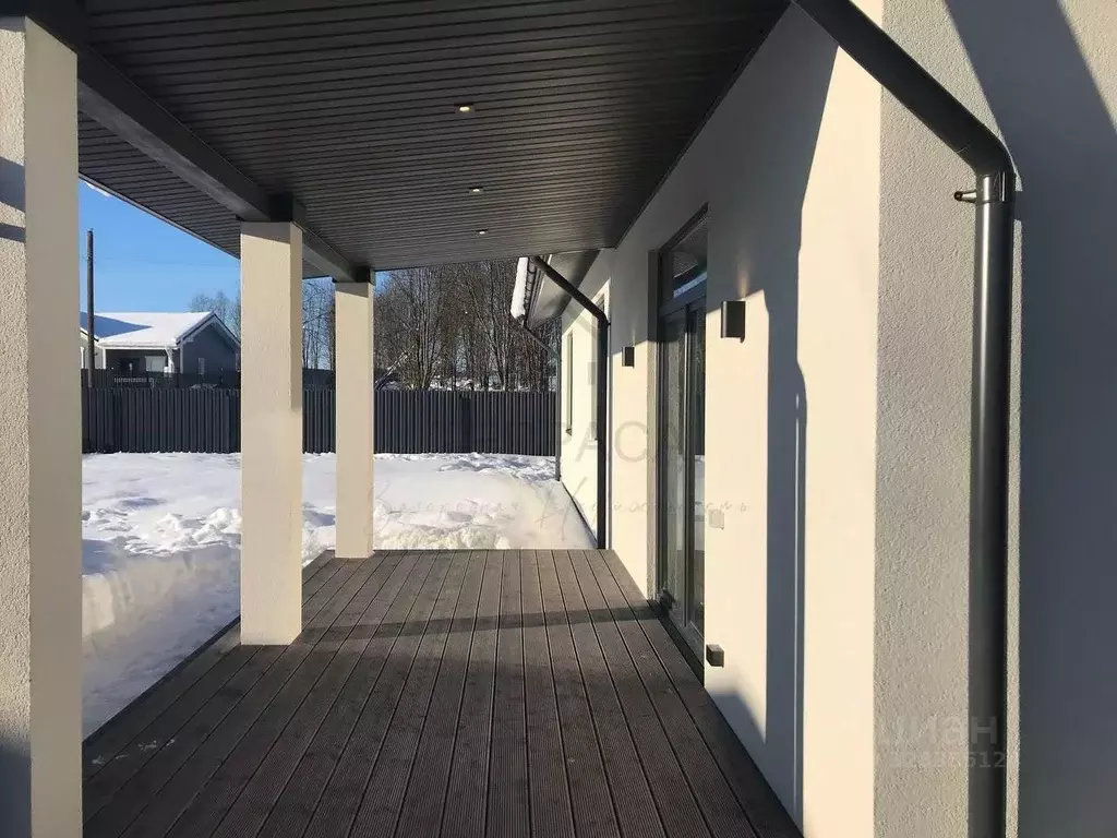 Дом в Ленинградская область, Всеволожский район, Романовское с/пос, д. ... - Фото 1