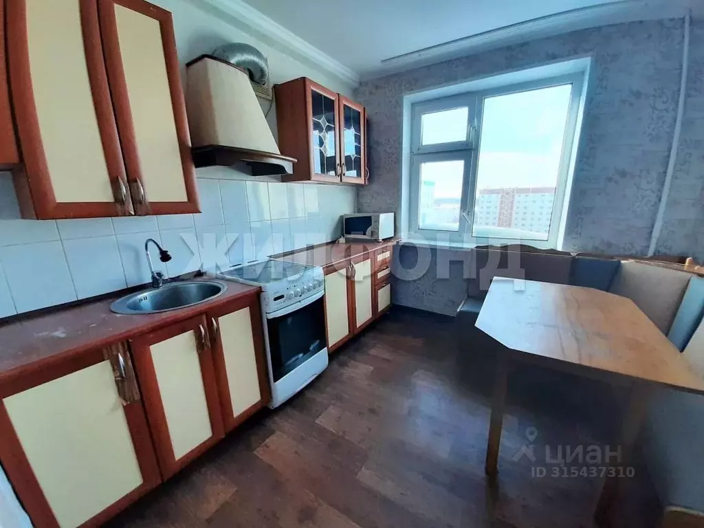 3-к кв. Ханты-Мансийский АО, Когалым Ленинградская ул., 31 (61.1 м) - Фото 1