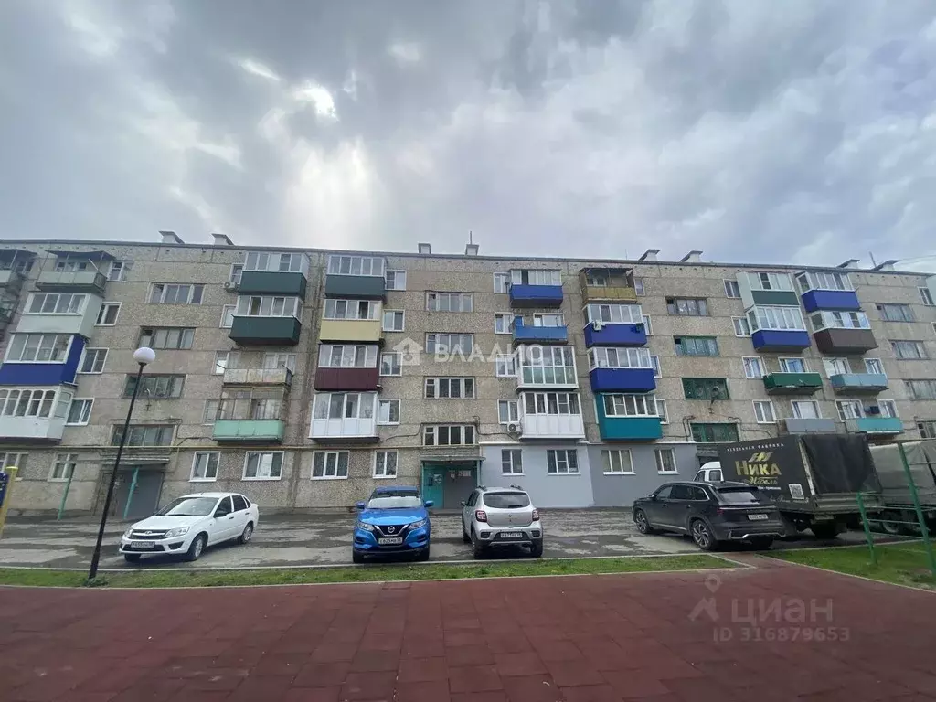 3-к кв. Пензенская область, Кузнецк Рабочая ул., 236А (57.2 м) - Фото 0