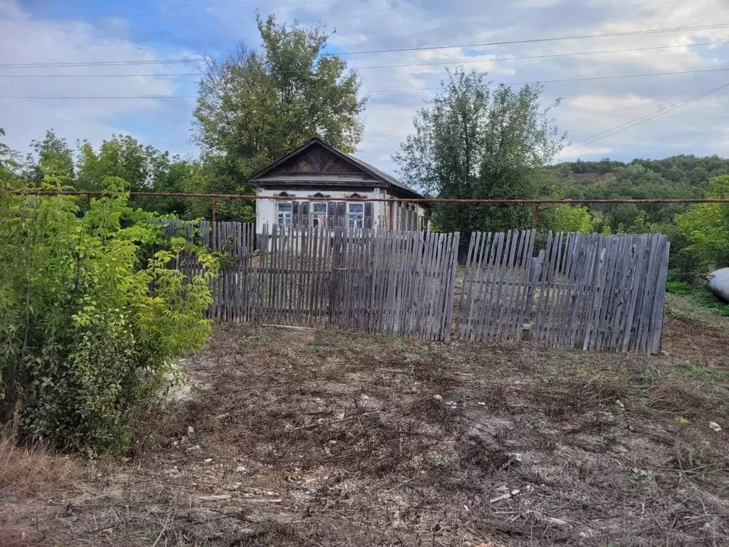 Дом в Саратовская область, Татищевский район, Вязовское муниципальное ... - Фото 0