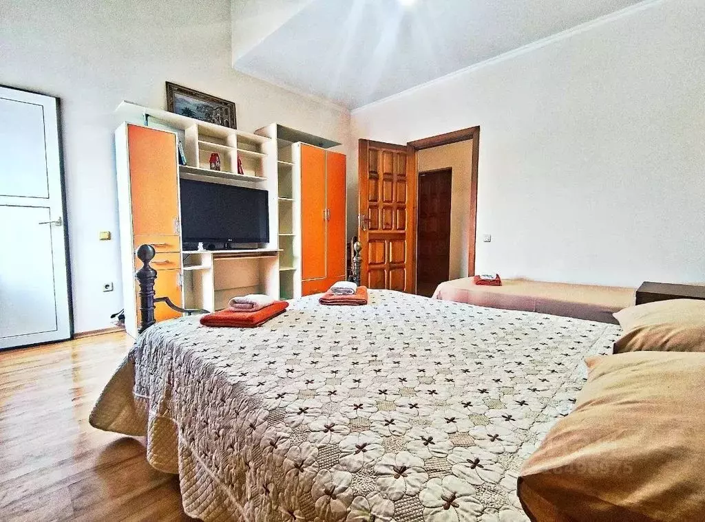 Комната Краснодарский край, Сочи Новый Сочи мкр, ул. Тельмана, 24 - Фото 1