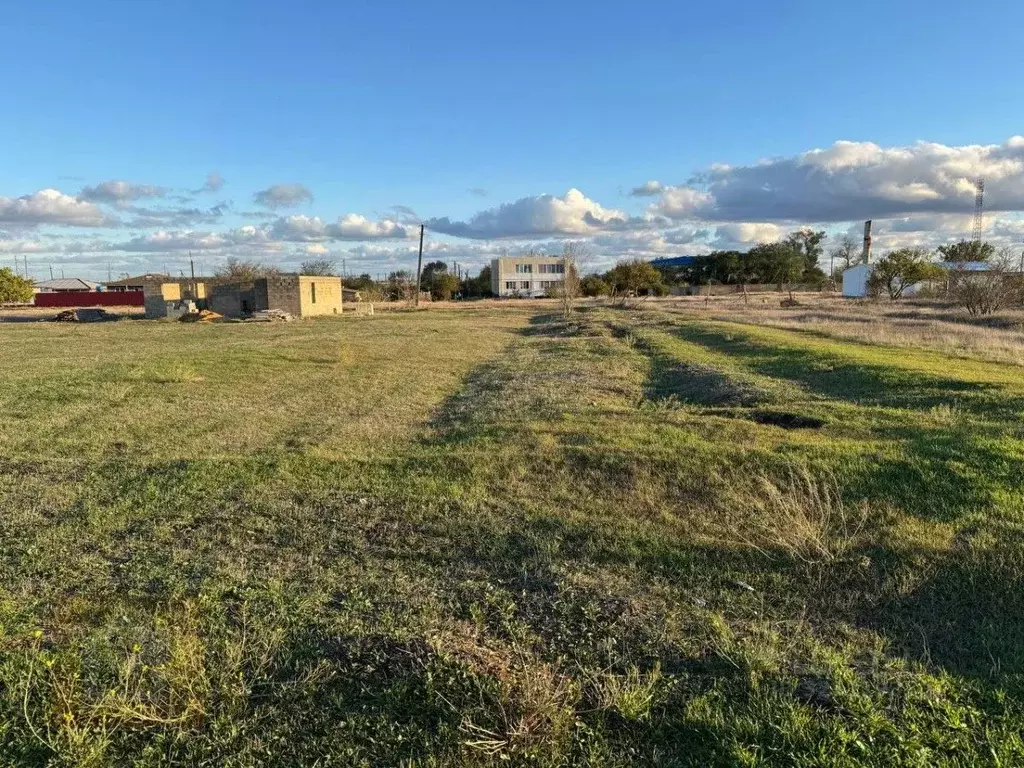 Участок в Крым, Сакский район, с. Воробьево ул. Полтавская (10.0 сот.) - Фото 2