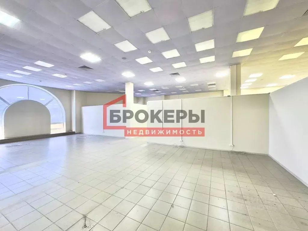 Помещение свободного назначения в Севастополь ул. Токарева, 11 (500 м) - Фото 0