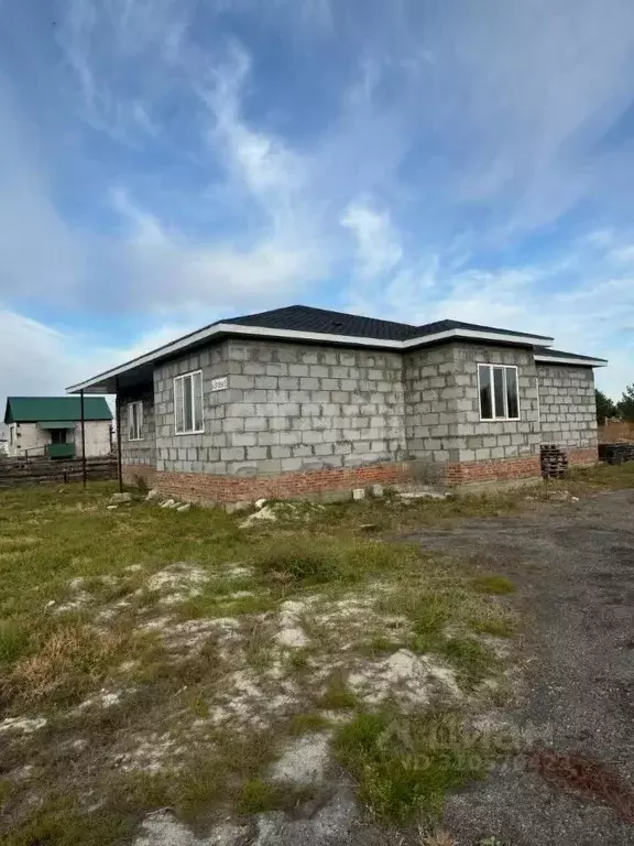 Дом в Амурская область, Белогорский муниципальный округ, с. ... - Фото 1
