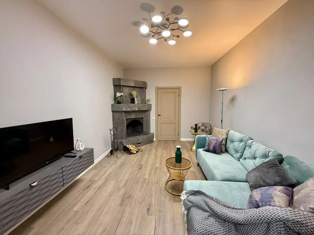 2-к кв. Псковская область, Псков ул. Гагарина, 9 (56.0 м) - Фото 2