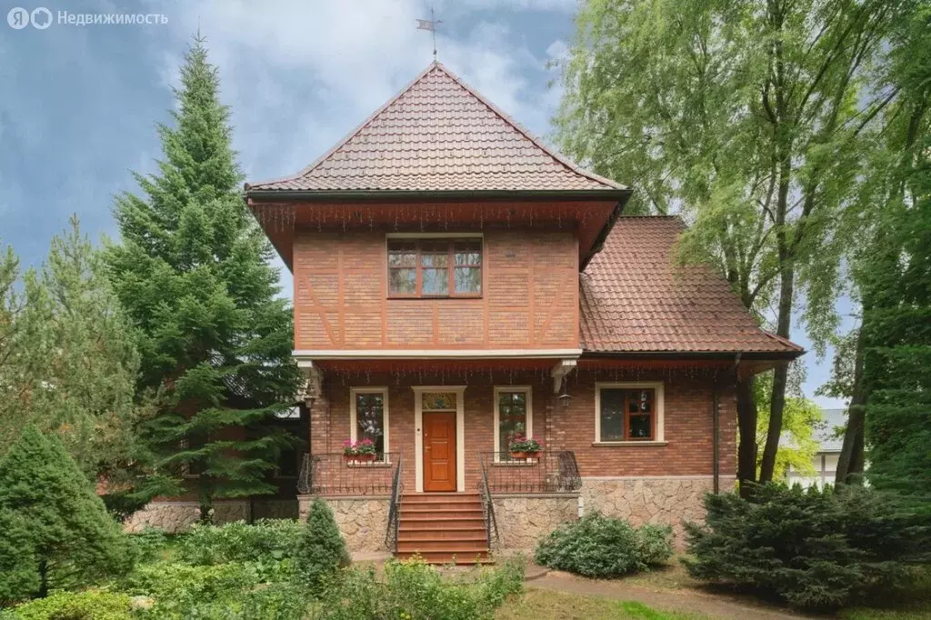 Дом в Одинцовский городской округ, деревня Лызлово (320 м) - Фото 0