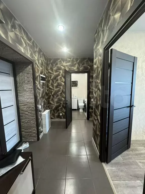 1-к. квартира, 40 м, 4/15 эт. - Фото 1