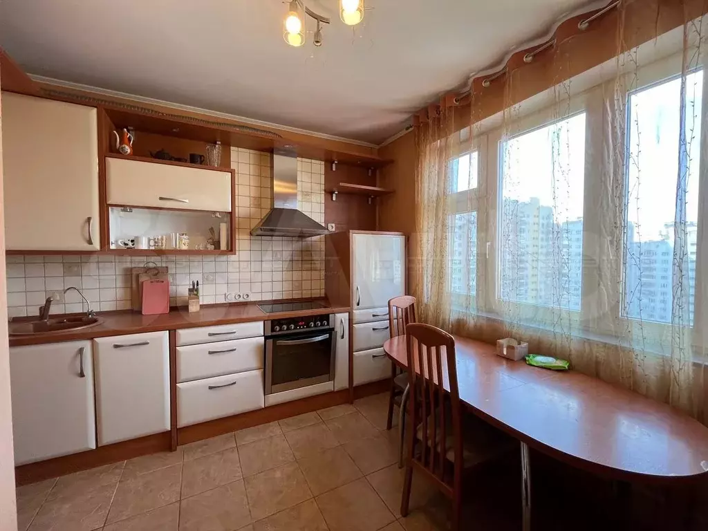 3-к. квартира, 73 м, 10/15 эт. - Фото 0