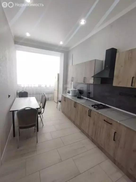 2-комнатная квартира: Владикавказ, улица Леонова, 10А (110 м) - Фото 1