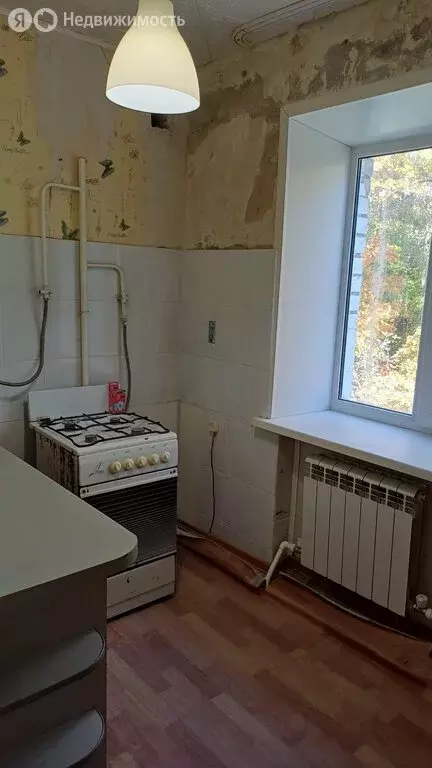 1-комнатная квартира: посёлок Октябрьский, улица АОЭ, 14 (36 м) - Фото 1