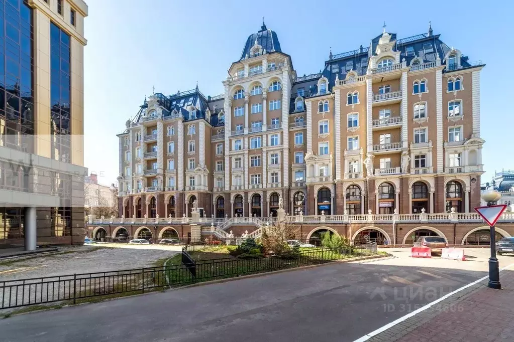 2-к кв. Татарстан, Казань ул. Касаткина, 11 (93.0 м) - Фото 0
