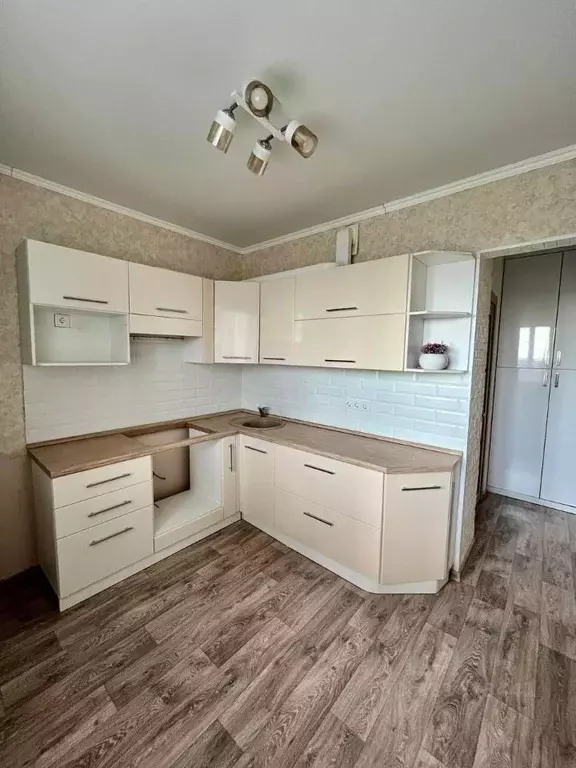 1-к кв. Оренбургская область, Оренбург Транспортная ул., 16А (33.1 м) - Фото 1