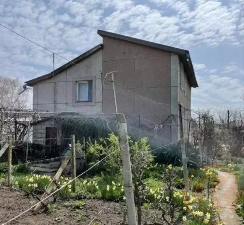 Дом в Крым, Сакский район, с. Лесновка ул. 40 лет Победы, 18 (200 м) - Фото 2