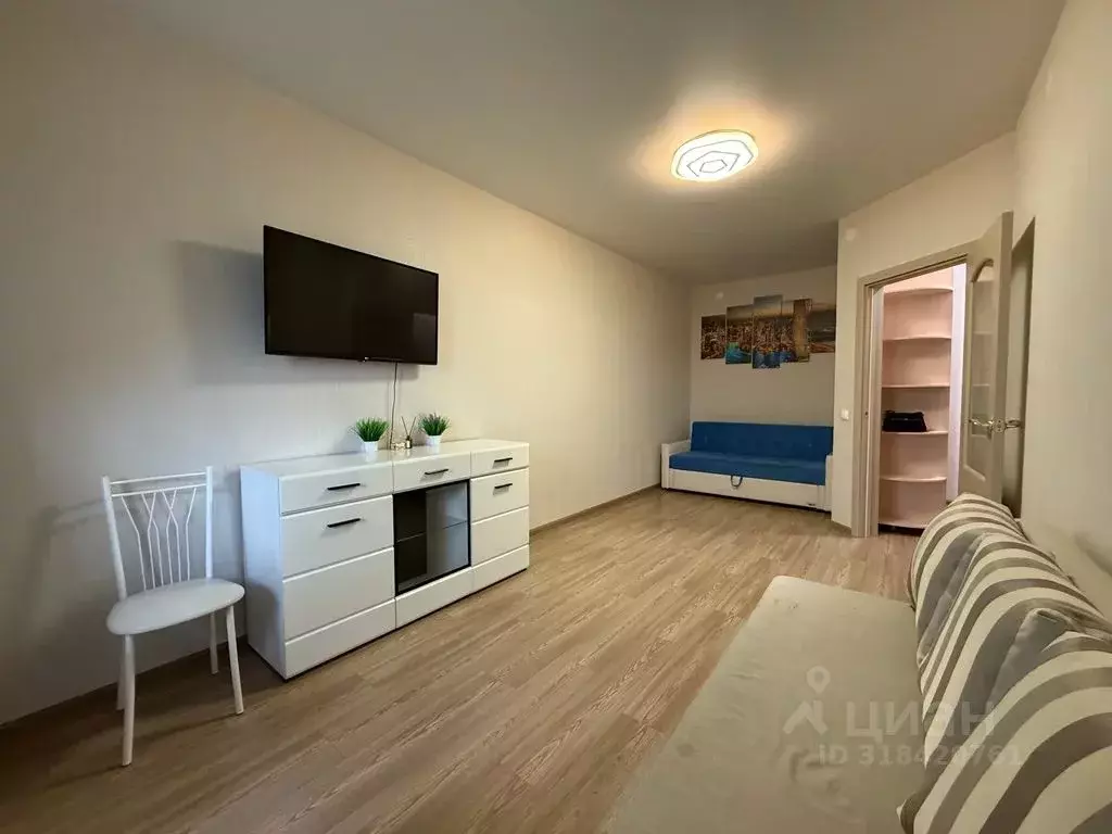 1-к кв. Татарстан, Казань ул. Рауиса Гареева, 102к2 (40.0 м) - Фото 1