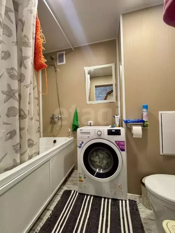 2-к кв. Псковская область, Остров Коммунистическая ул., 3 (47.5 м) - Фото 0