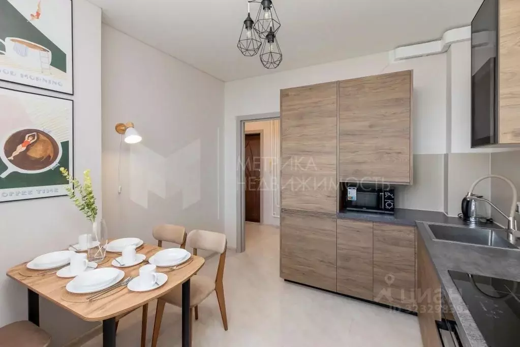 2-к кв. Тюменская область, Тюмень ул. Водников, 5 (55.0 м) - Фото 2