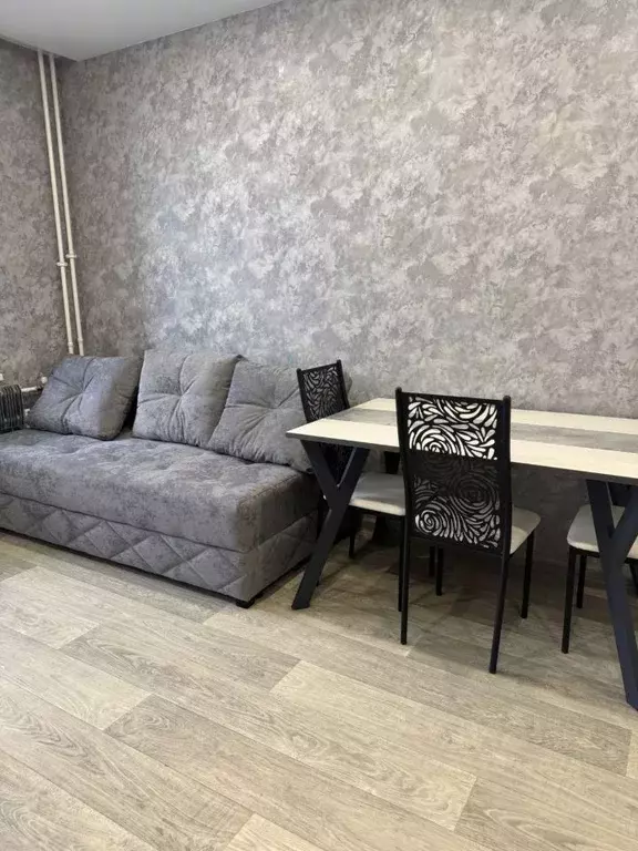 2-к кв. Алтайский край, Барнаул ул. Имени В.Т. Христенко, 7 (42.0 м) - Фото 1