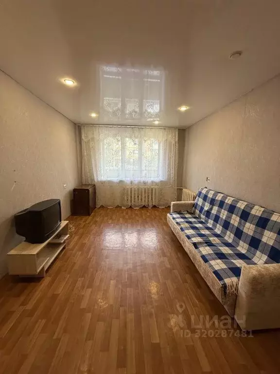 1-к кв. Татарстан, Альметьевск ул. Гафиатуллина, 51Б (35.0 м) - Фото 0