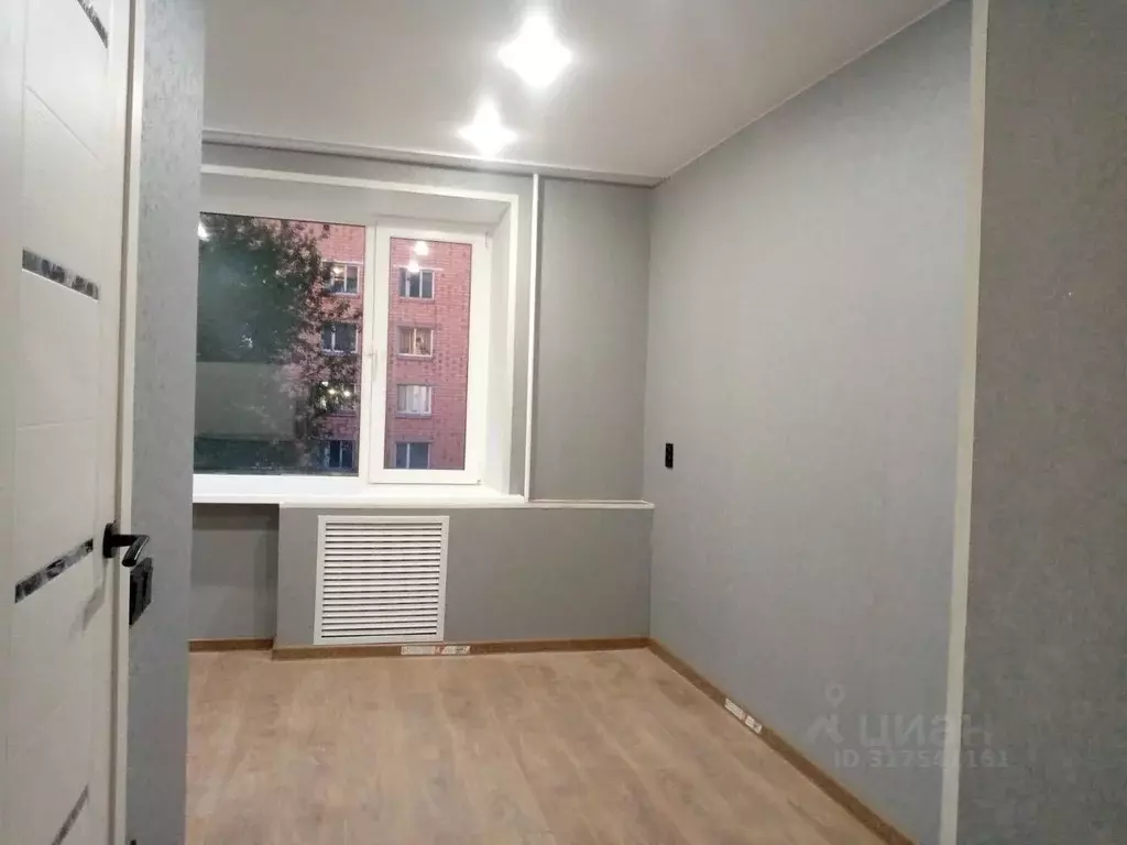 Студия Красноярский край, Красноярск Парашютная ул., 21 (14.0 м) - Фото 1