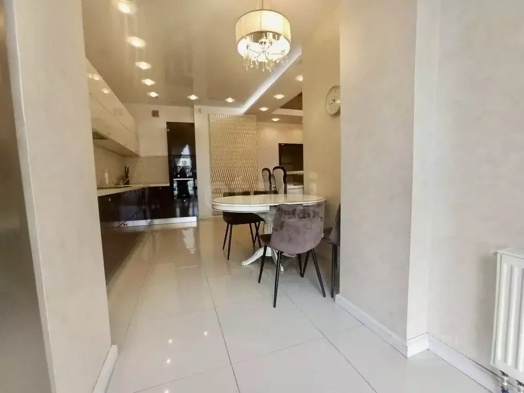 3-к кв. Удмуртия, Ижевск ул. 10 лет Октября, 17А (109.0 м) - Фото 1